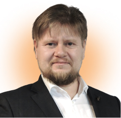 Ренат Акмалов